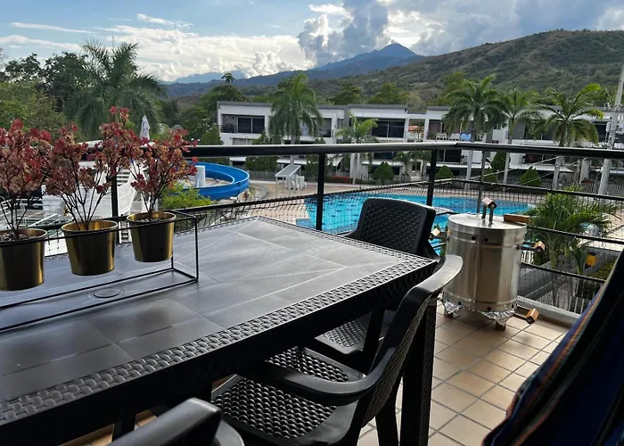 Hermoso Apartasol En Santafe De Antioquia.