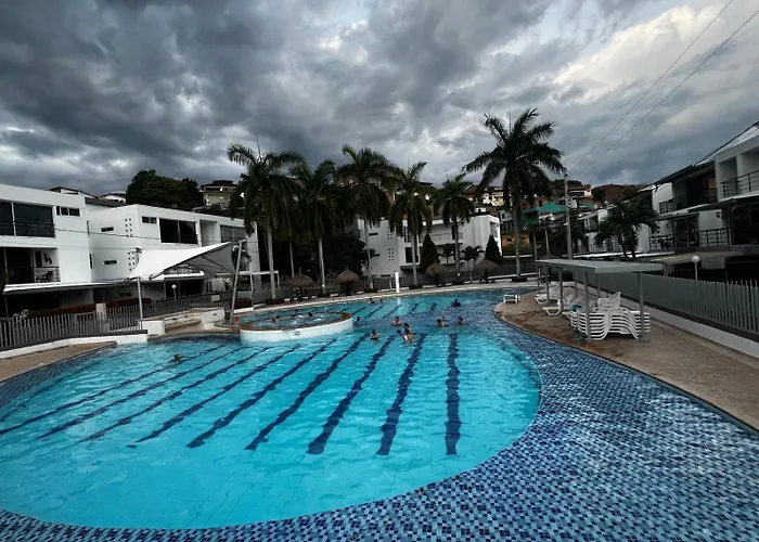 Hermoso Apartasol En Santafe De Antioquia.