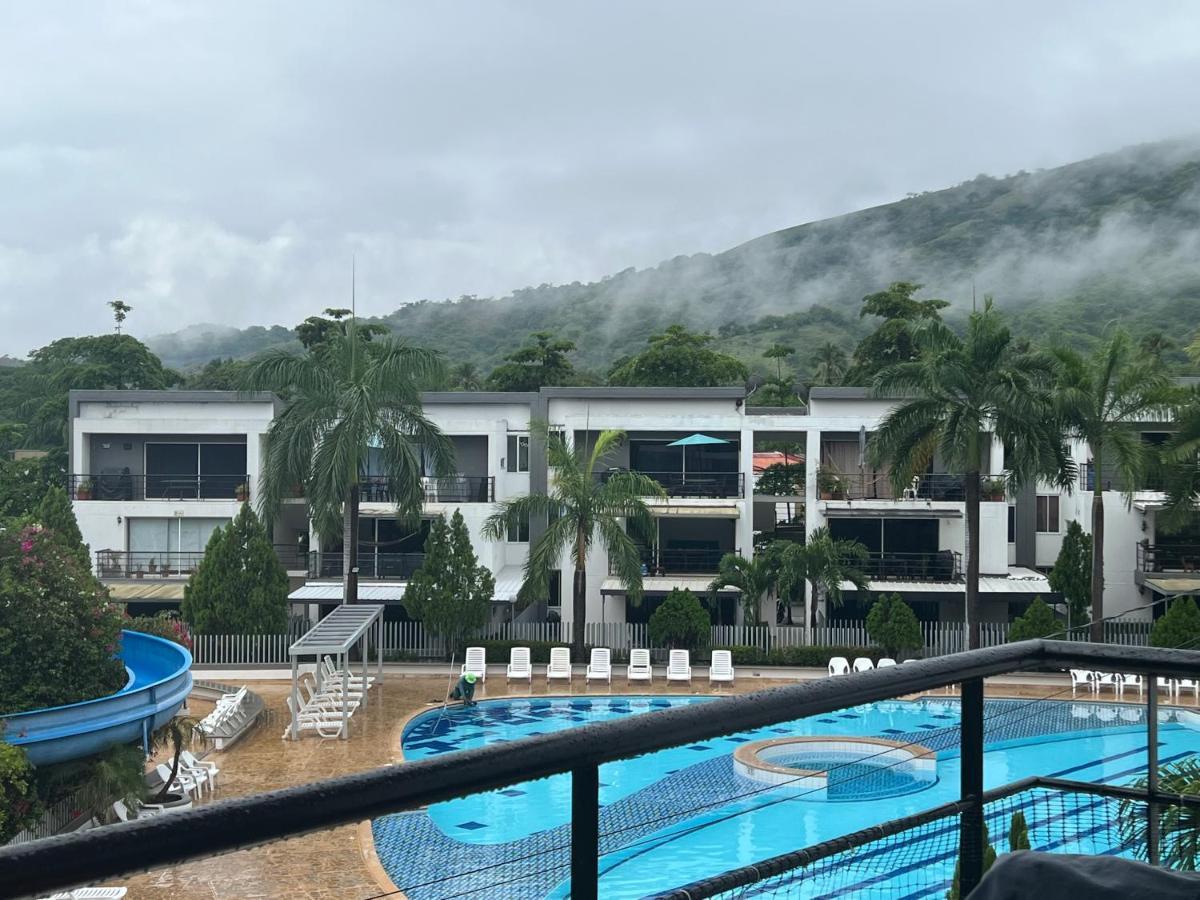 Hermoso Apartasol En Santafe De Antioquia. Apartment *