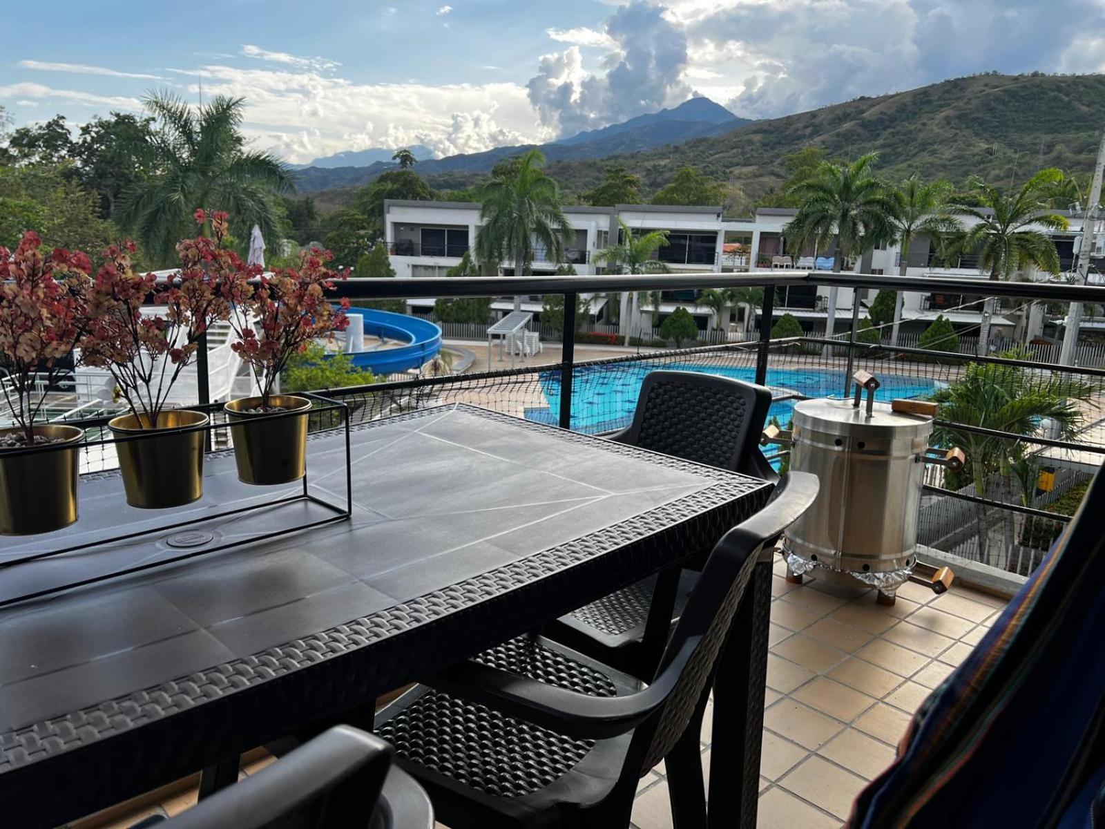 Hermoso Apartasol En Santafe De Antioquia. Apartment *